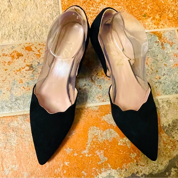 🎩Classic Black Velvety Scalloped Kitten Heel Pointed Toe D’Orsay Style Pumps! - Picture 1 of 14